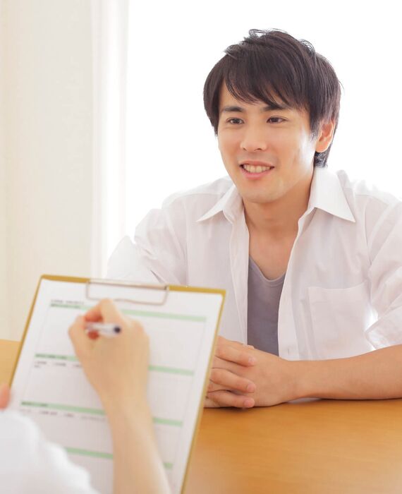 悩みを持つ男性のカウンセリング